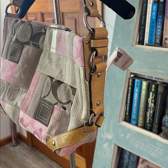 COACH Patchwork Shoulder Bag NWT - Picture 3 of 8